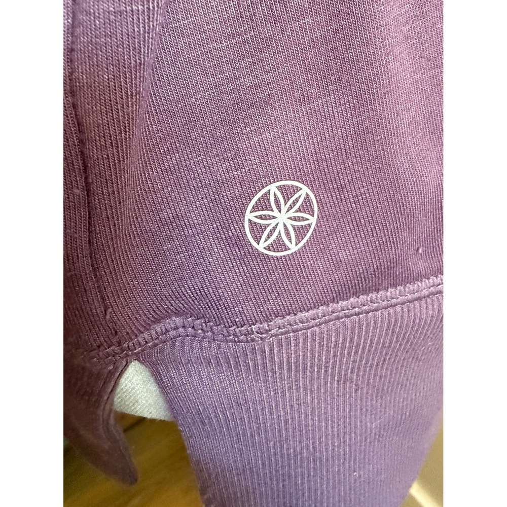 Gaiam Womens Purple w Silver Mandala Long Sleeve Sweatshirt Soft Yoga Pullover M - Picture 3 of 4